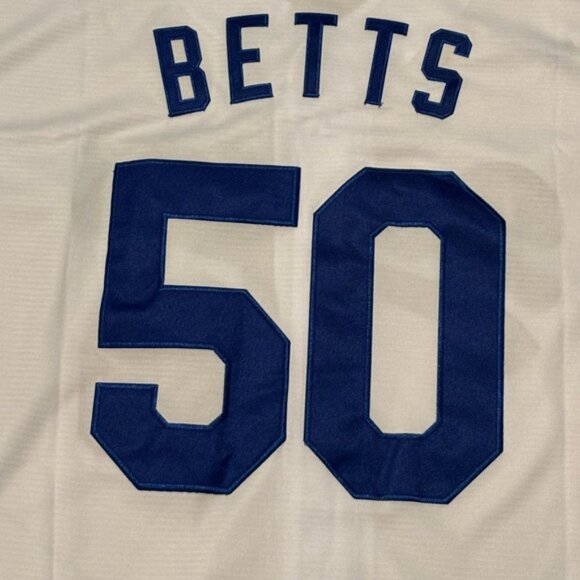 Los Angeles Dodgers Mookie Betts # 50 Jersey , Unisex - Picture 3 of 16